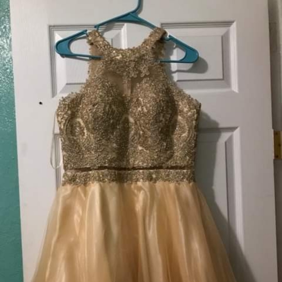 Dress - Picture 2 of 2